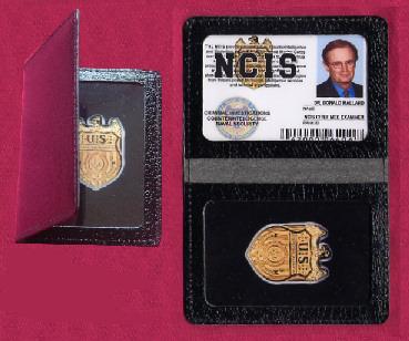 ecusson_patch_NCIS_casquette_etui_badge_cuir_Donald_Mallard.jpg
